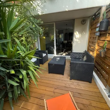 Agreable T2 Traversant Rdc Avec Terrasse - Balcon - Parking 2 Places - Clim Portative Daire Montpellier